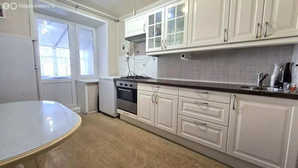 3-комнатная квартира: Казань, улица Ильича, 19/43 (63 м) - Фото 2