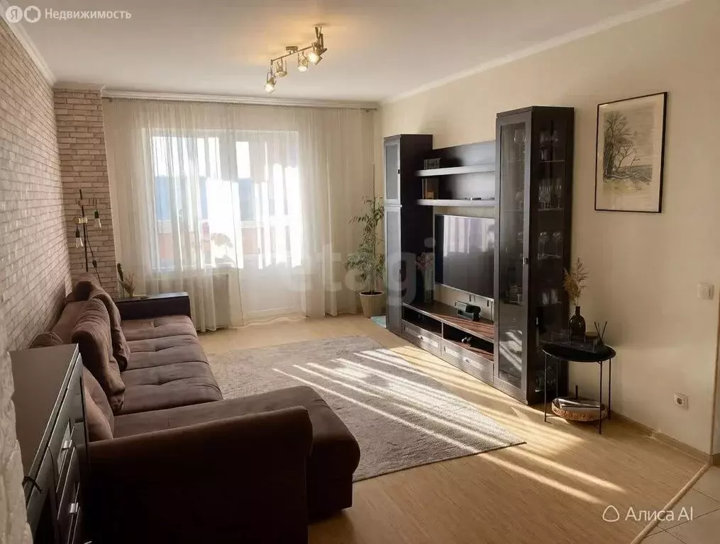 4-комнатная квартира: Калининград, улица Горького, 170 (105.1 м) - Фото 1