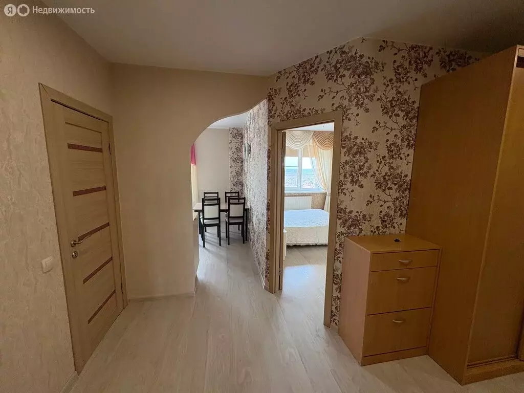 2-комнатная квартира: Сыктывкар, улица Клары Цеткин, 10 (56.1 м) - Фото 2