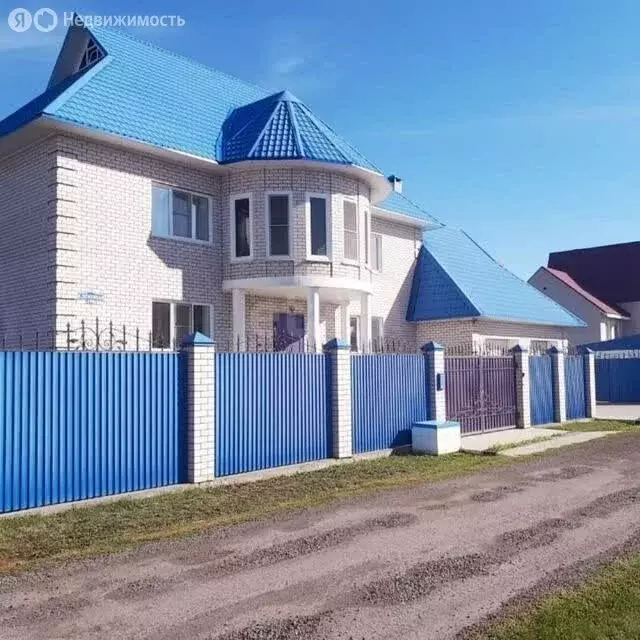 Дом в Барнаул, Кленовая улица (350 м) - Фото 1