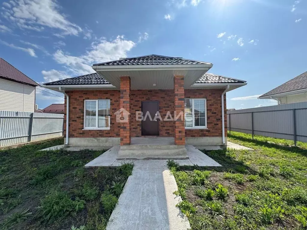 Дом в Белгородская область, Старый Оскол ул. Ровенская, 108/51 (108 м) - Фото 0