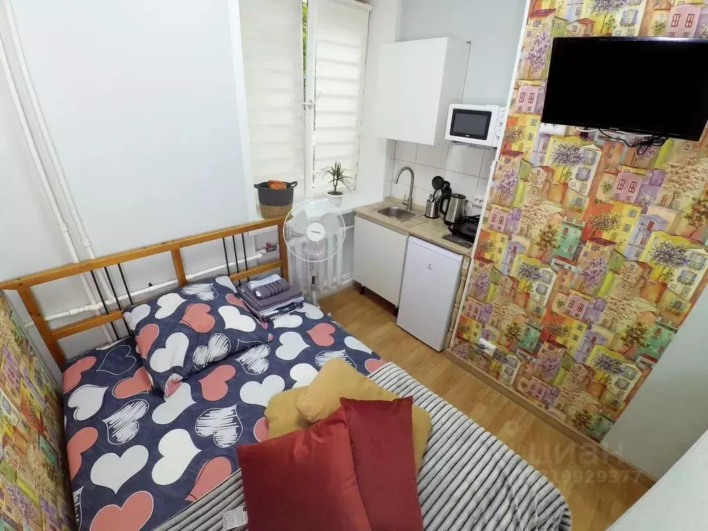 1-к кв. Татарстан, Казань ул. Павлюхина, 100 (12.0 м) - Фото 0