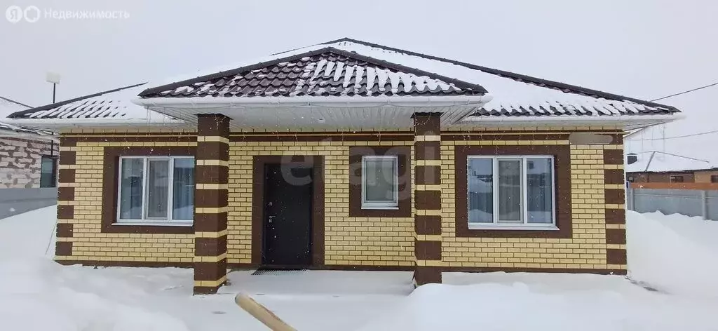 Дом в Тукаевский район, деревня Азьмушкино, КП Рябинка, Спортивная ... - Фото 1