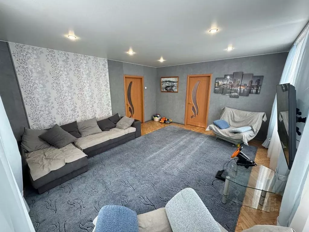 Дом в Свердловская область, Первоуральск ул. Огнеупорщиков, 8 (83 м) - Фото 1