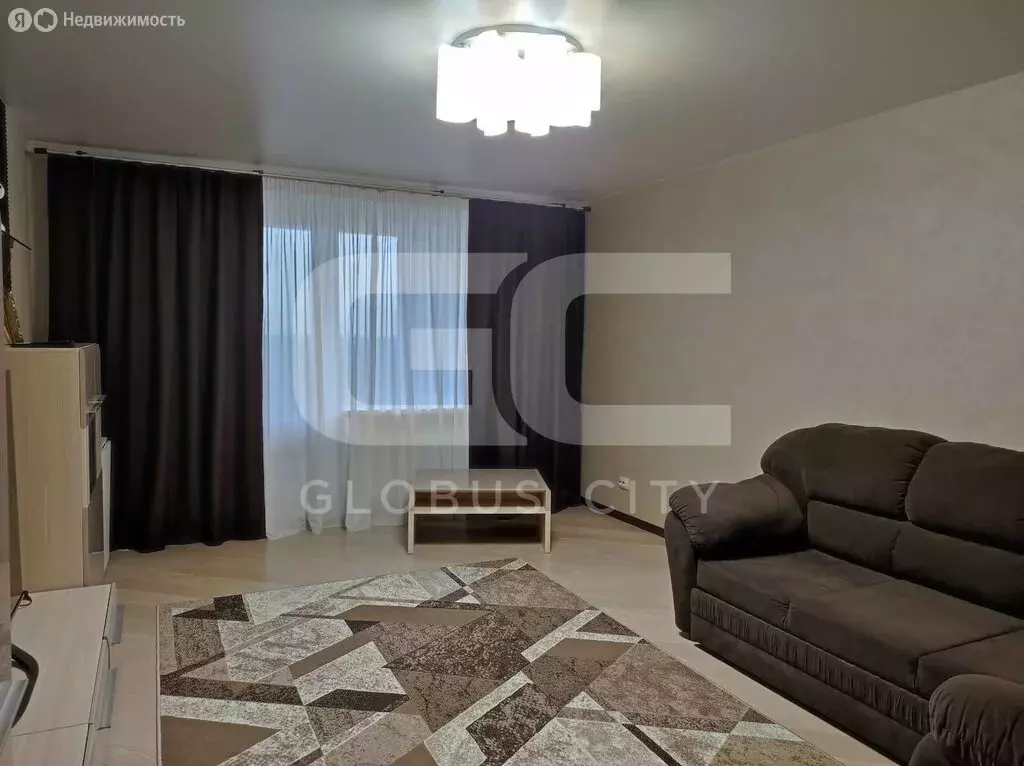 3-комнатная квартира: Брянск, улица Тютчева, 1 (92.3 м) - Фото 1