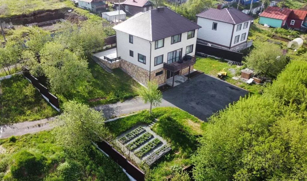 Дом в Камчатский край, Петропавловск-Камчатский Волжская ул., 9 (353 ... - Фото 1