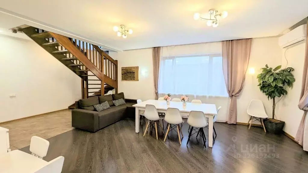 Дом в Ленинградская область, Приозерский район, Сосновское с/пос, д. ... - Фото 1