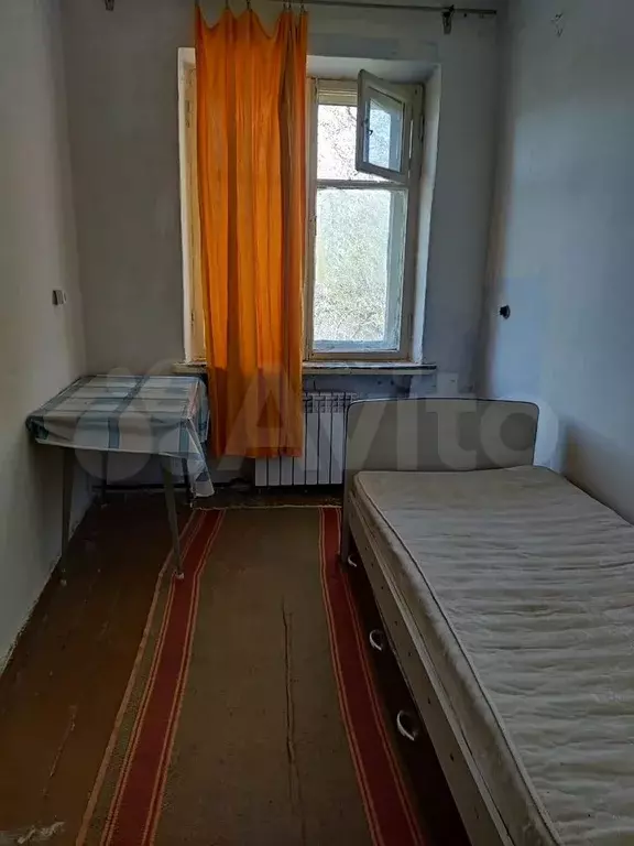 Комната 9,3 м в 6-к., 2/2 эт. - Фото 0