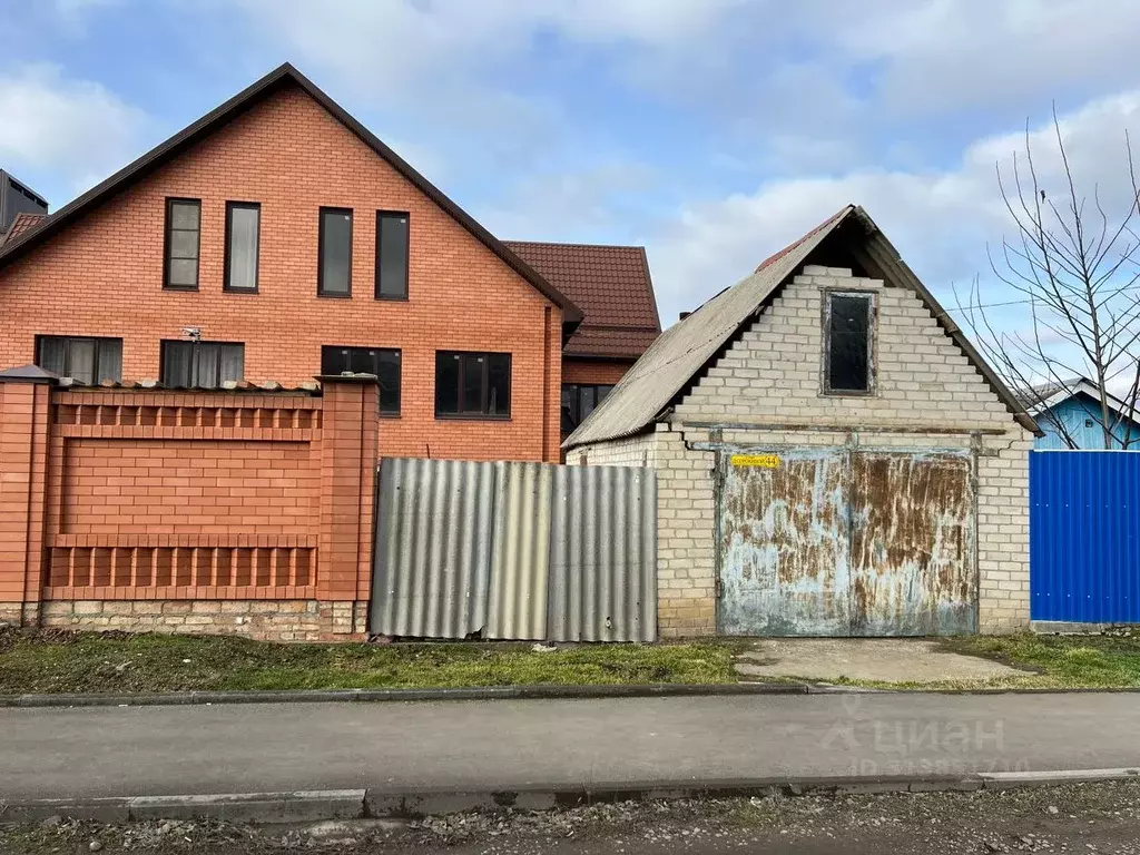 Дом в Краснодарский край, Гулькевичи ул. Сорокиной (219 м) - Фото 1