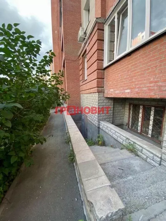 Помещение свободного назначения в Новосибирская область, Новосибирск ... - Фото 0