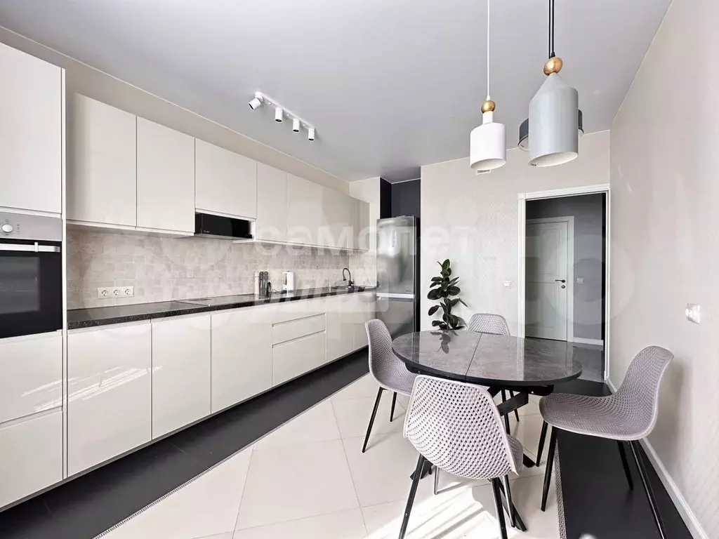 3-к. квартира, 90 м, 10/16 эт. - Фото 1