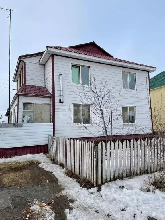 Дом в Саха (Якутия), Жатай городской округ, Жатай рп ул. Северная, ... - Фото 0