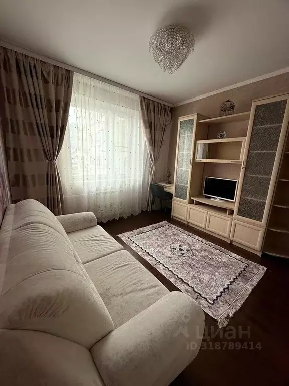 3-к кв. Москва Симферопольский бул., 30к3 (80.0 м) - Фото 0
