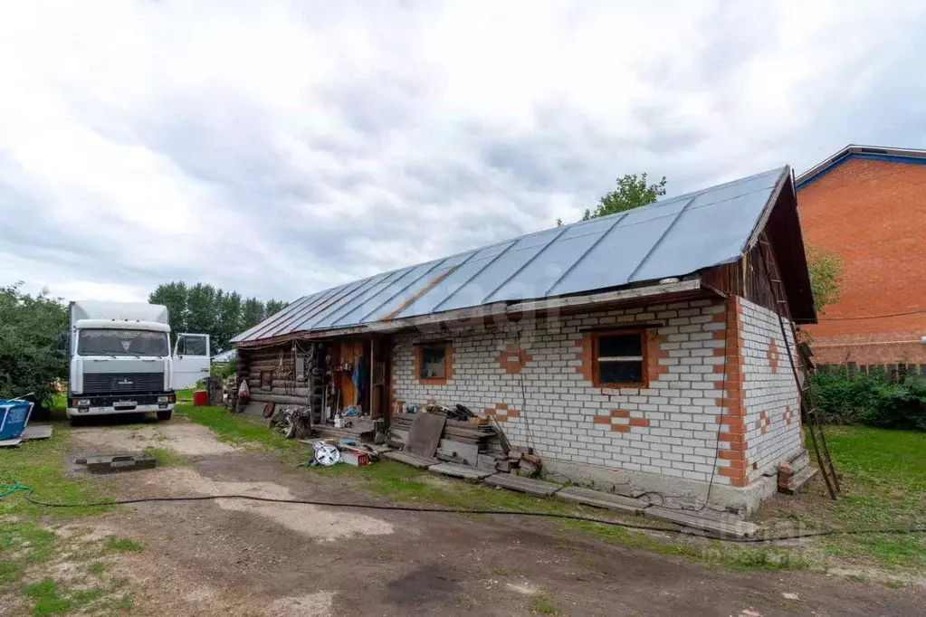 Дом в Тюменская область, Тюмень ул. Дружбы (28 м) - Фото 1