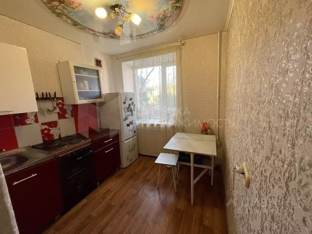 1-к кв. Тюменская область, Тюмень Ямская ул., 102а (32.0 м) - Фото 1