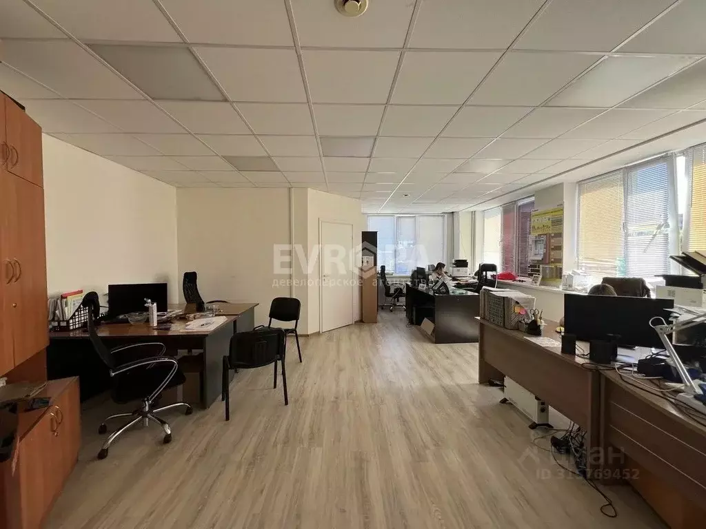 Офис в Ульяновская область, Ульяновск ул. Пушкарева, 25 (900 м) - Фото 1