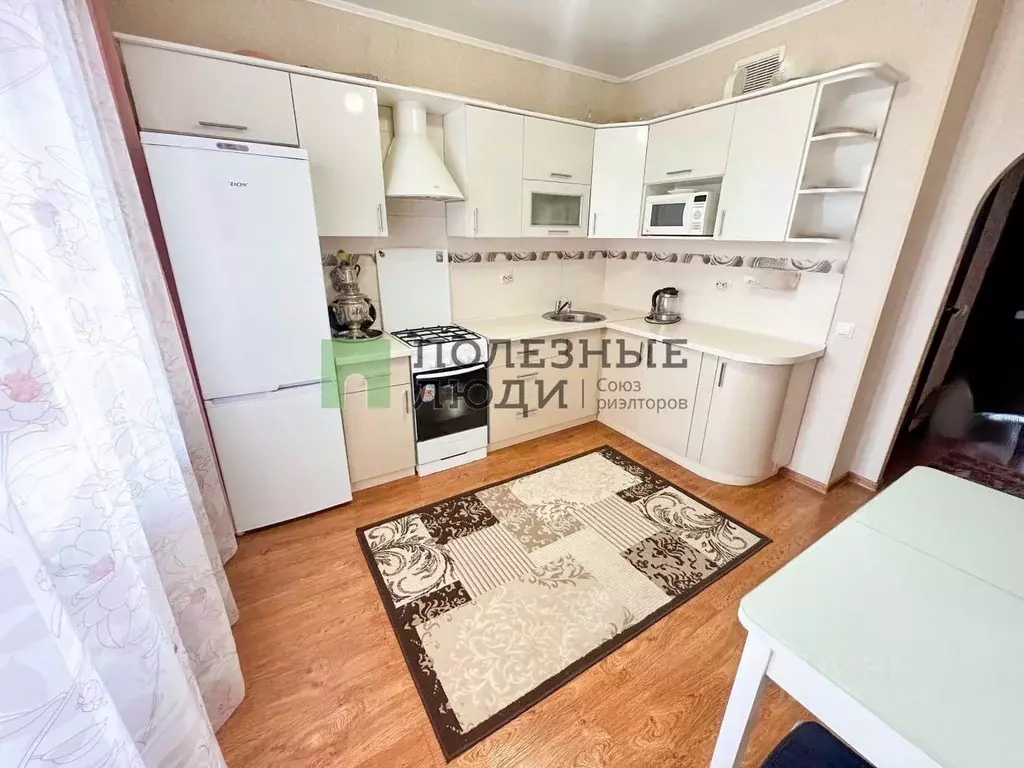 2-к кв. Орловская область, Орел ул. Гайдара, 37 (57.0 м) - Фото 0