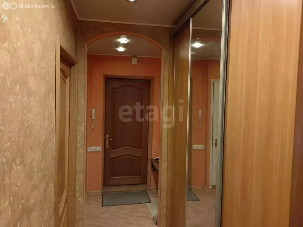 3-комнатная квартира: Санкт-Петербург, улица Добровольцев, 38 (60.3 м) - Фото 1