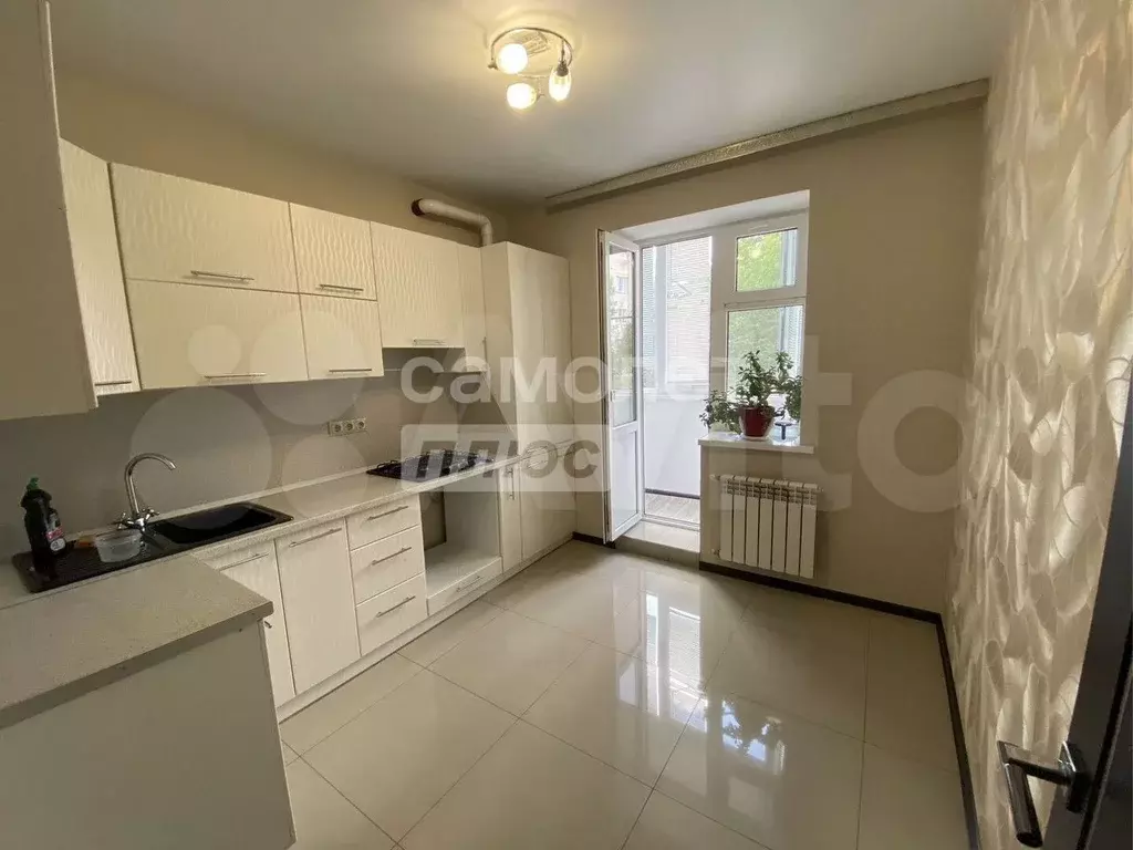 2-к. квартира, 50 м, 1/3 эт. - Фото 0