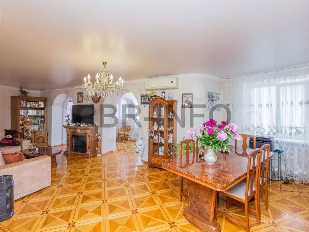 3-к. квартира, 110 м, 6/9 эт. - Фото 0
