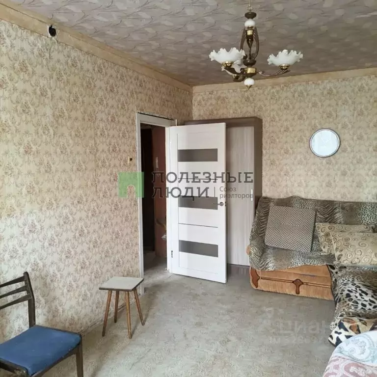 1-к кв. Крым, Щелкино Ленинский район, 1-й мкр, 10 (34.0 м) - Фото 1