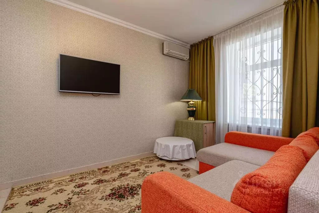 2-к кв. Крым, Ялта наб. Имени В.И. Ленина, 23 (50.0 м) - Фото 1