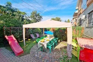 Дом в Краснодарский край, Ейск ул. Короленко, 9 (105 м) - Фото 1