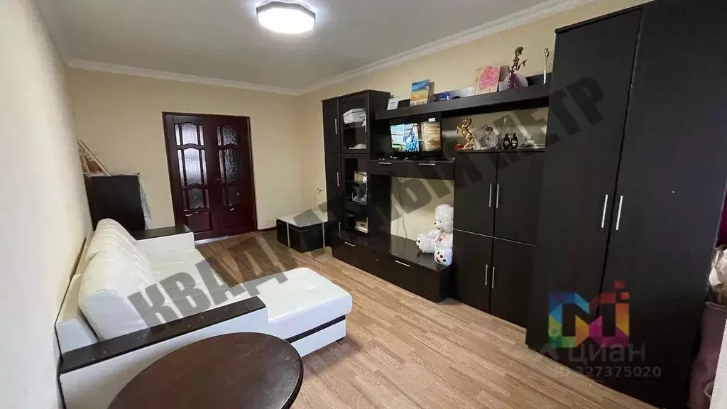 3-к кв. Калмыкия, Элиста 2-й мкр, 32 (62.0 м) - Фото 2