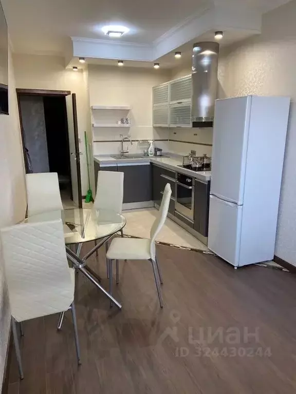 3-к кв. Краснодарский край, Сочи ул. Демократическая, 43 (95.0 м) - Фото 1