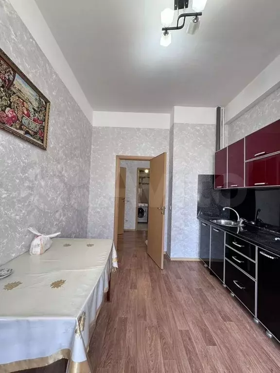 1-к. квартира, 45 м, 4/10 эт. - Фото 1