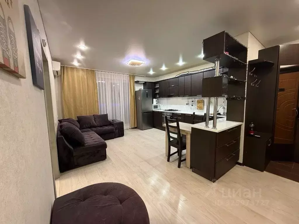 2-к кв. Челябинская область, Чебаркуль ул. Ленина, 48А (42.0 м) - Фото 1