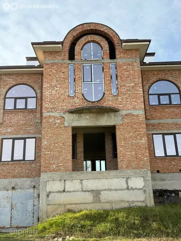 Дом в Кабардино-Балкарская Республика, Нальчик (370 м) - Фото 1