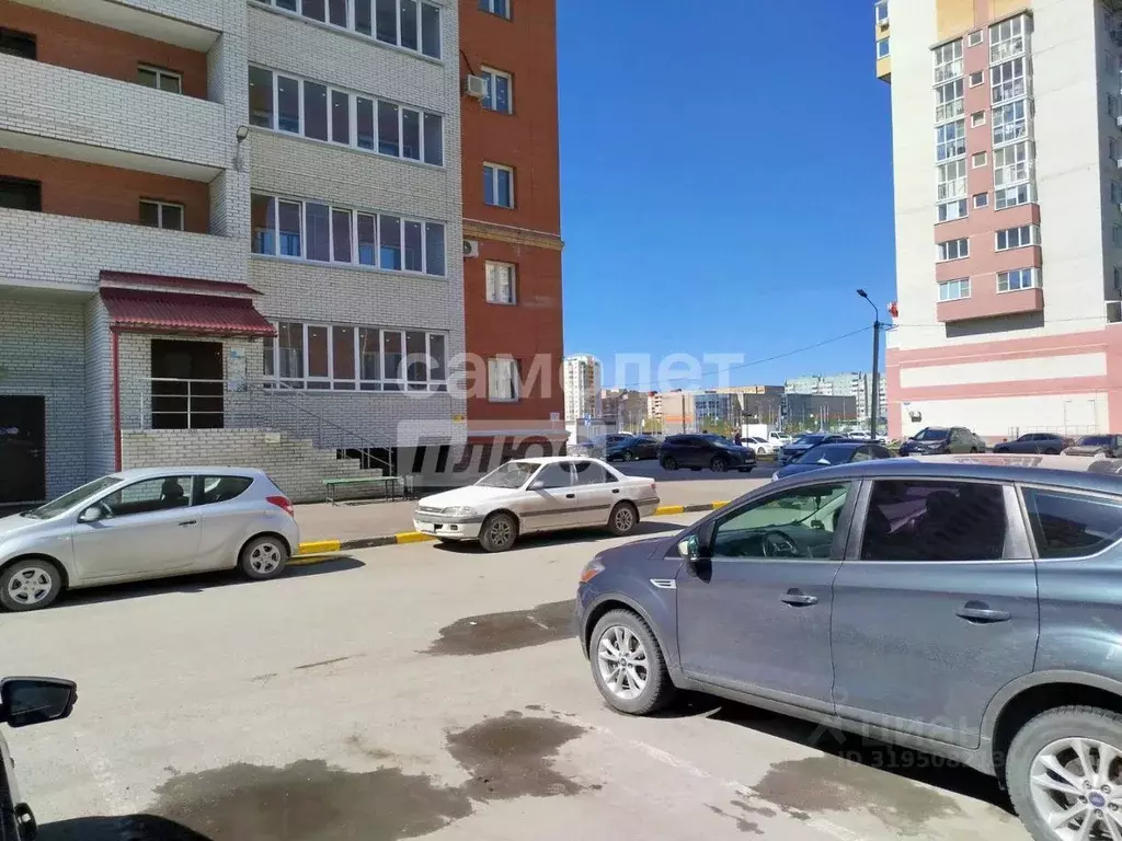 Торговая площадь в Омская область, Омск ул. Перелета, 23 (94 м) - Фото 0