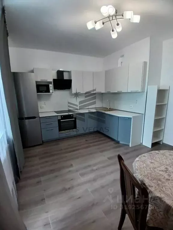 2-к кв. Санкт-Петербург ул. Маршала Захарова, 10 (75.0 м) - Фото 0