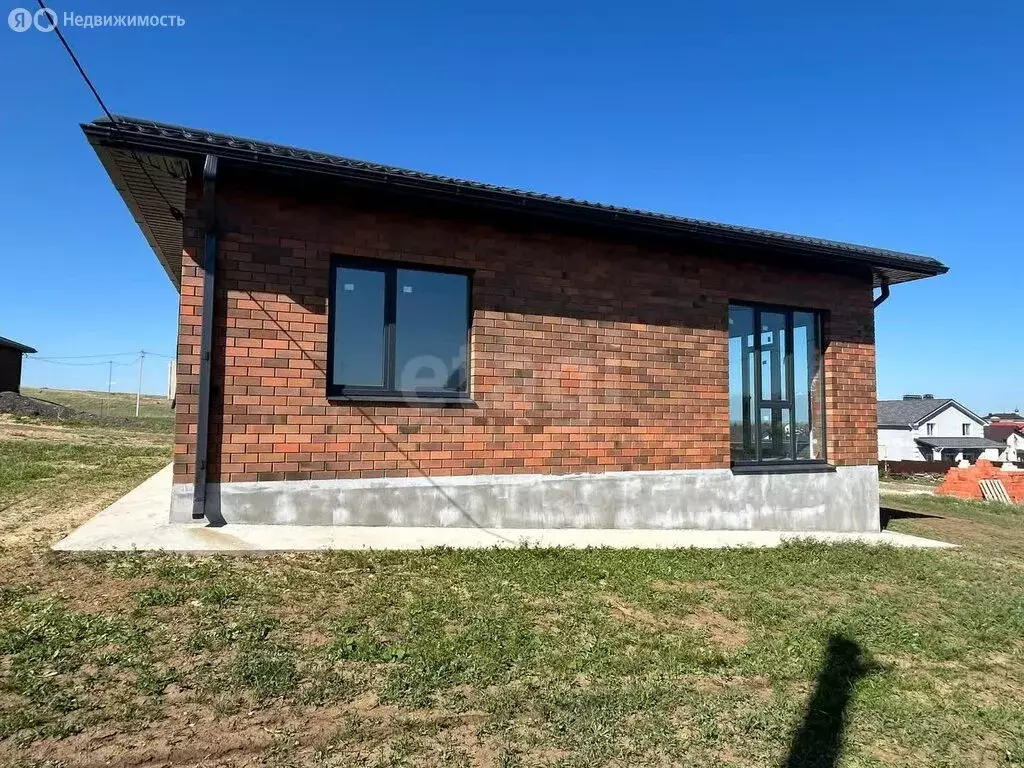 Дом в село Усть-Курдюм, Виноградная улица (120 м) - Фото 1