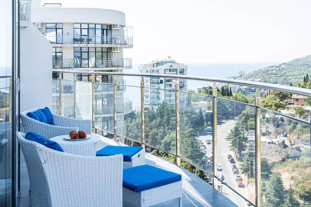 1-к кв. Крым, Алушта ул. Западная, 4к2 (63.4 м) - Фото 1