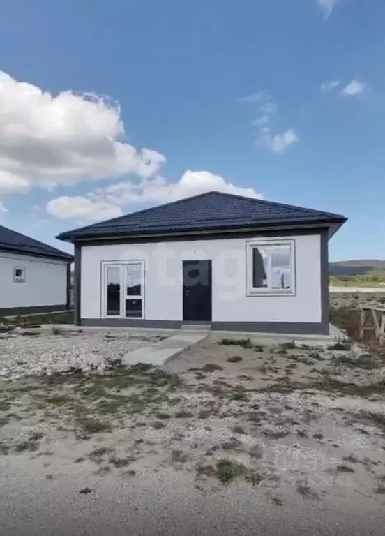 Дом в Краснодарский край, Новороссийск городской округ, Натухаевская ... - Фото 0
