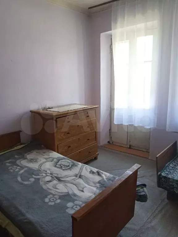 Комната 20 м в 3-к., 2/2 эт. - Фото 0