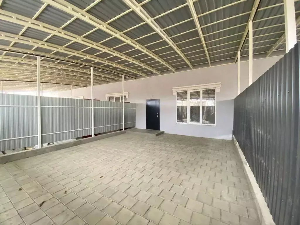 Дом в Краснодарский край, Крымский район, Варениковская ст-ца Красная ... - Фото 1
