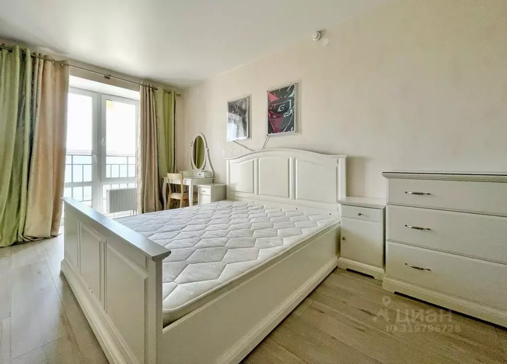 1-к кв. Татарстан, Казань ул. Фикрята Табеева, 3 (33.0 м) - Фото 0