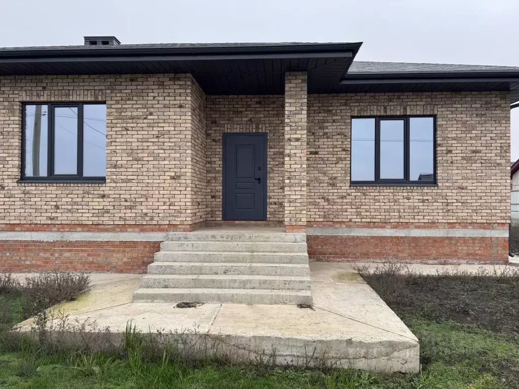 Дом в Ростовская область, Аксайский район, Щепкинское с/пос, пос. ... - Фото 1