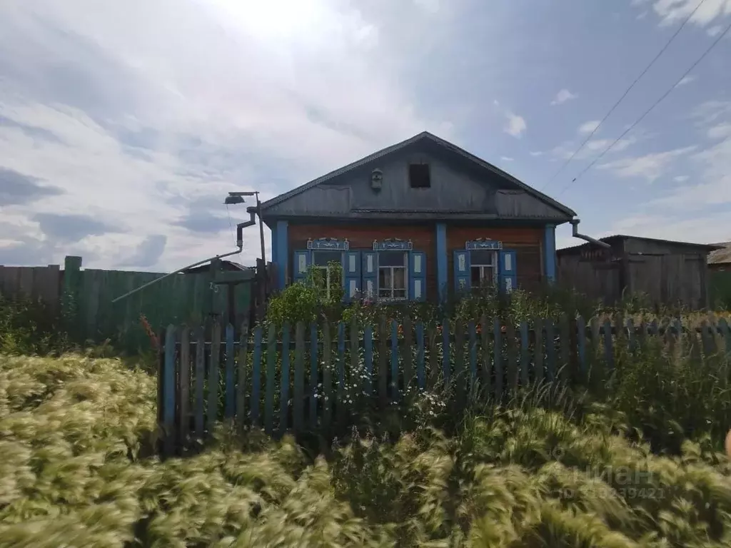 Дом в Омская область, Тюкалинский район, с. Валуевка  (43 м) - Фото 0