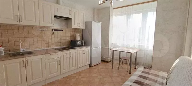 1-к. квартира, 50 м, 12/25 эт. - Фото 1