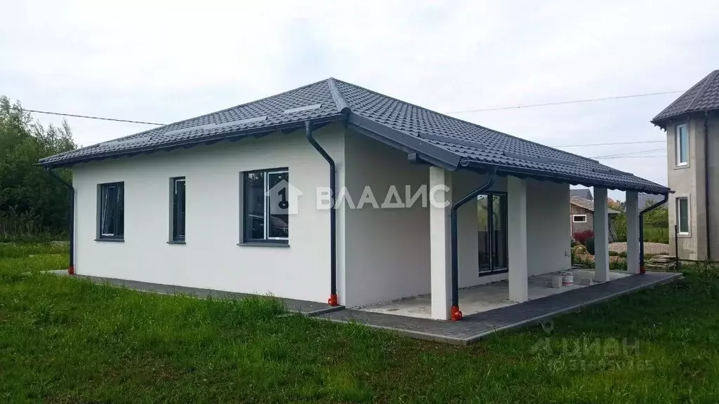 Дом в Калининградская область, Гурьевский муниципальный округ, пос. ... - Фото 0