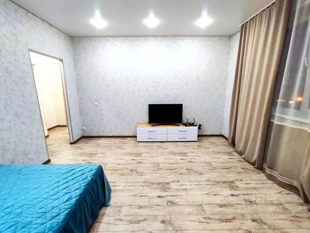 1-к кв. Хакасия, Абакан ул. Кирова, 105 (40.0 м) - Фото 2