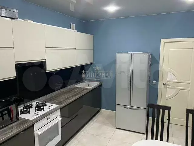 3-к. квартира, 80 м, 4/10 эт. - Фото 0