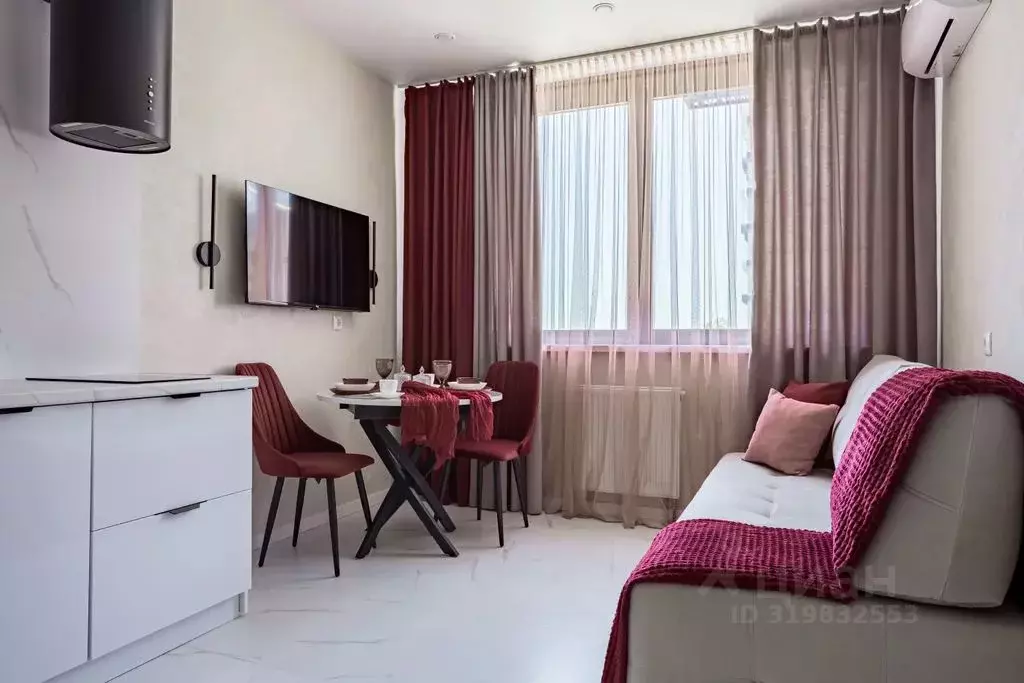 1-к кв. Краснодарский край, Сочи Бытха мкр, ул. Ясногорская, 16/2к4 ... - Фото 0