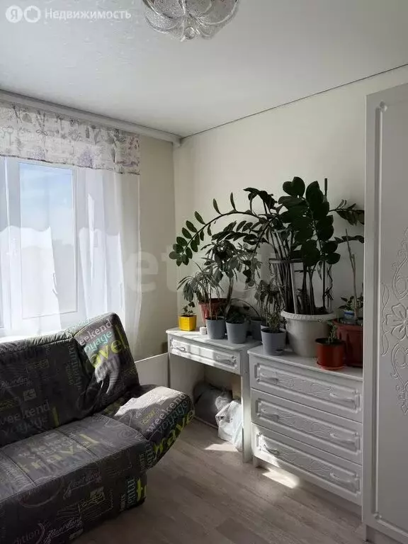 4-комнатная квартира: Тобольск, 8-й микрорайон, 40 (78.8 м) - Фото 1