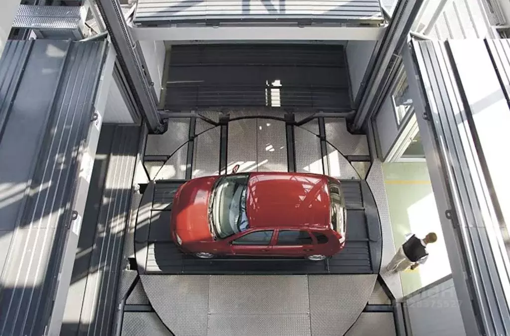 Гараж в Москва 2-я Брестская ул., 6 (11 м) - Фото 1