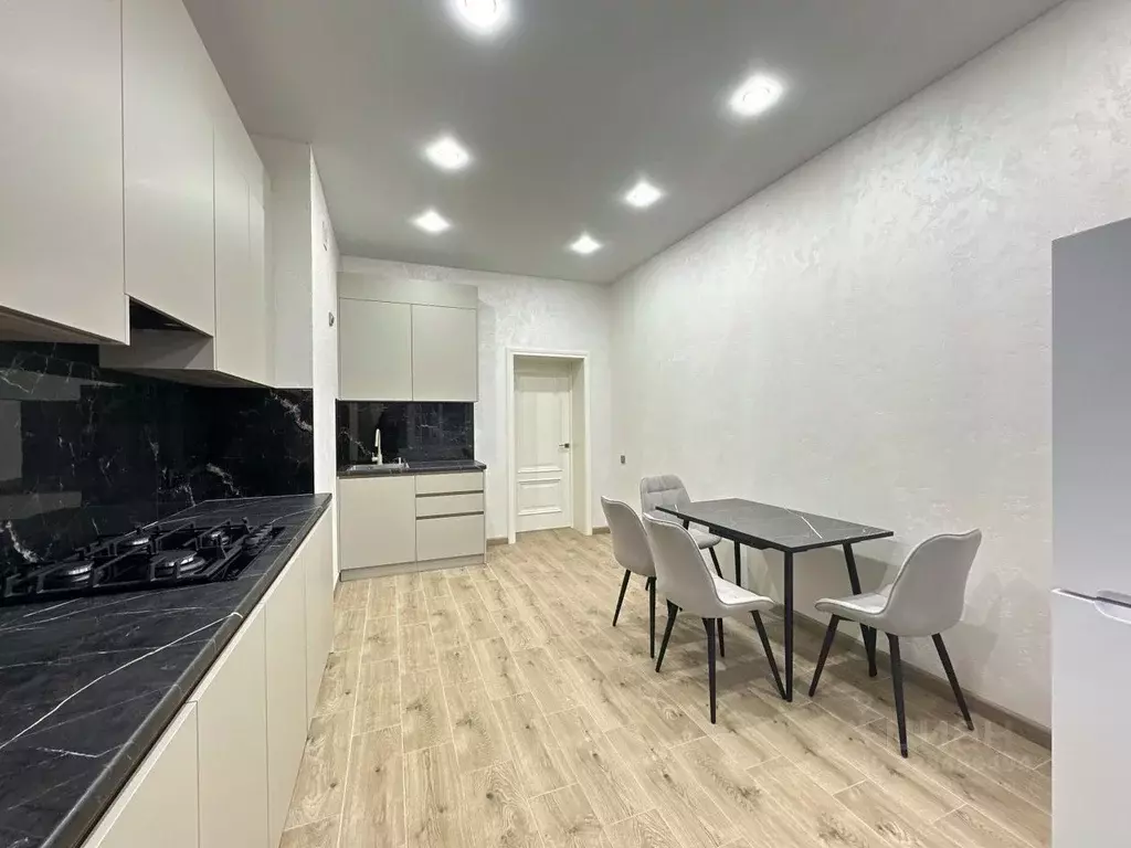 1-к кв. Кабардино-Балкария, Нальчик ул. Солнечная (77.0 м) - Фото 2